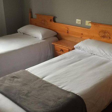 Albergue Hostal Telmo Туй Экстерьер фото